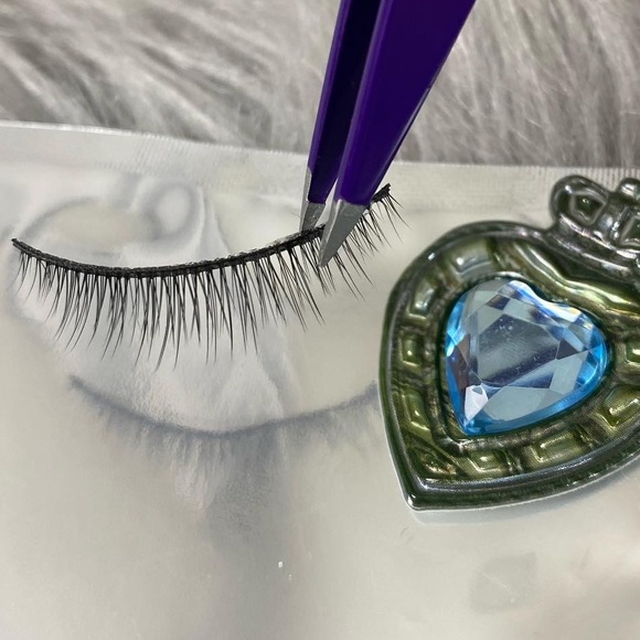 Other - Short Mink Lashes glue tweezers